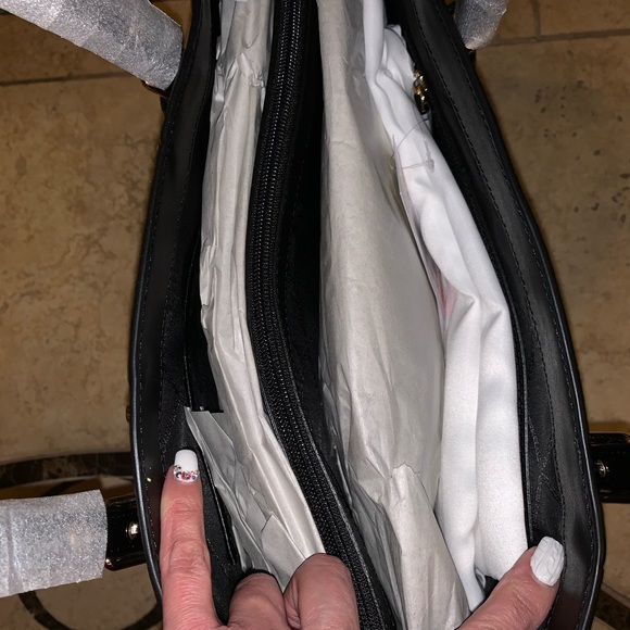 ***SOLD*** MK leopard print purse - Picture 2 of 4